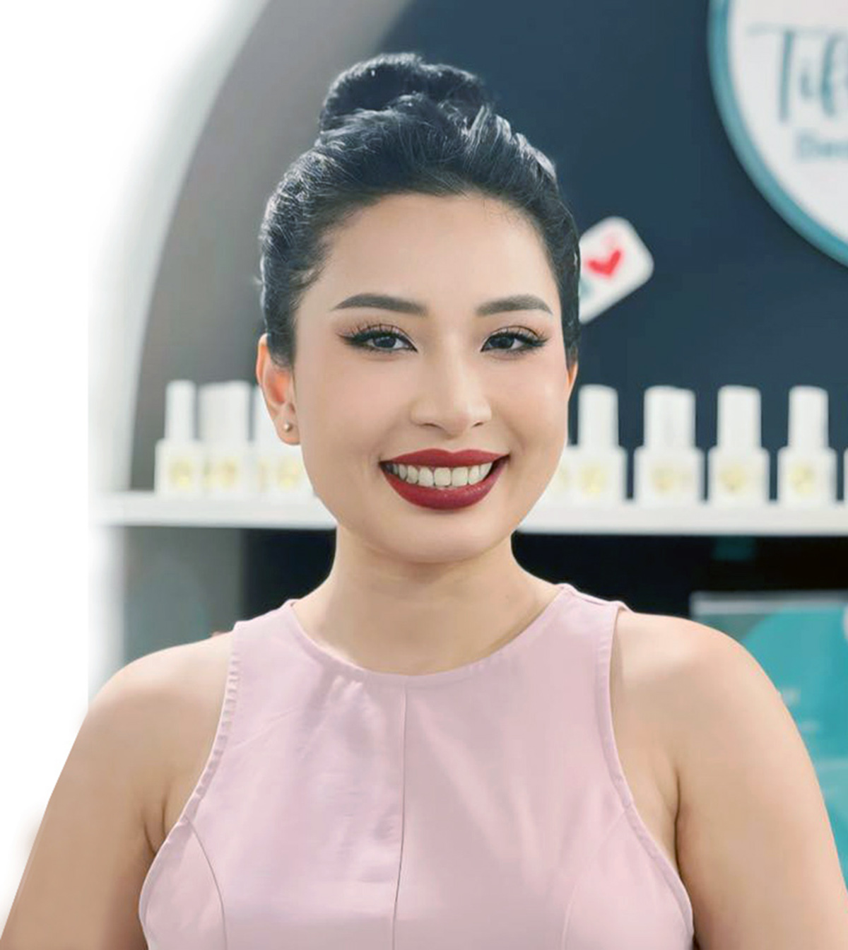 https://esi.com.vn/wp-content/uploads/2024/08/Mai-Thuy-2.jpg